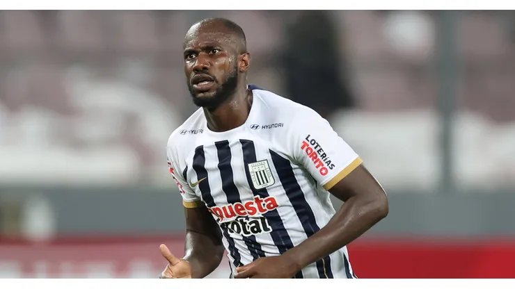 Cecilio Waterman dejará Alianza Lima, pero seguirá en Perú.