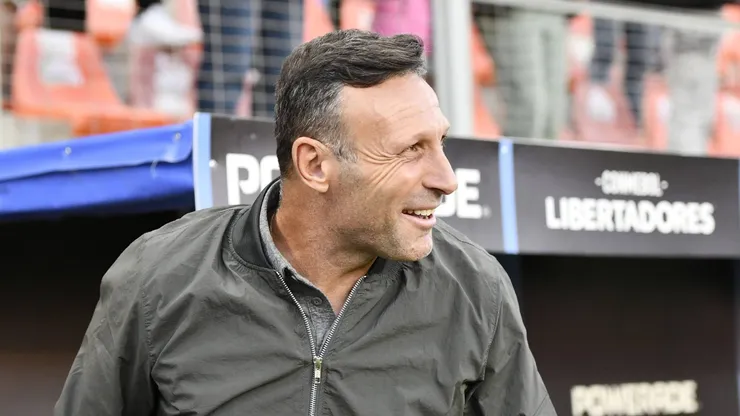 Walter Ribonetto fue presentado como el nuevo DT de Melgar.