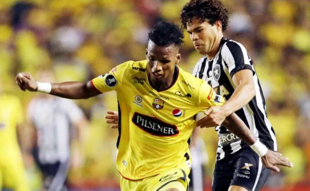 Dario AImar jugando con Barcelona SC.