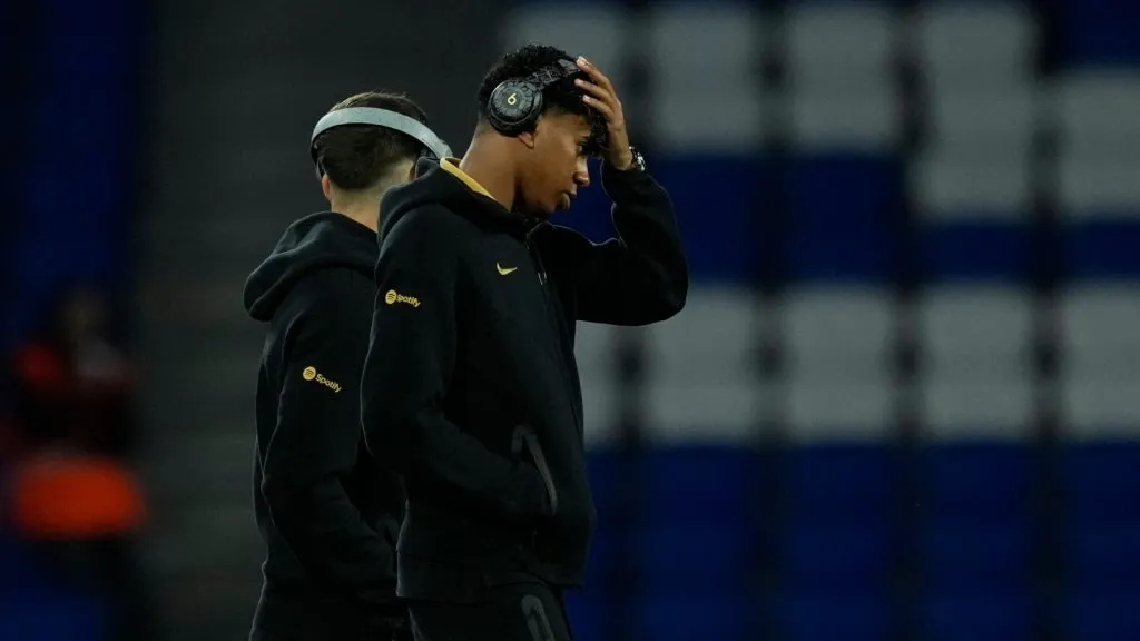 Yamal se quedó fuera del choque ante Real Sociedad por un golpe en el tobillo: IMAGO