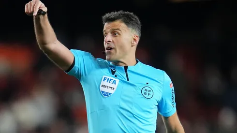 Jesús Gil Manzano, el árbitro del clásico Real Madrid vs. Atlético Madrid.