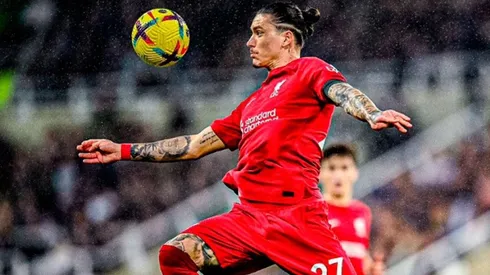 Núñez en acción con Liverpool.