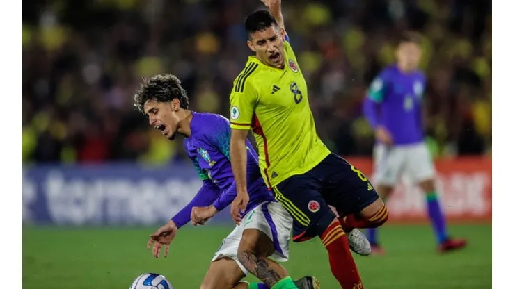 Situación de partido entre Brasil y Colombia.