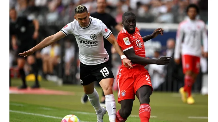 Rafael Santos Borré, en el último duelo entre Bayern Múnich y Eintracht Frankfurt.
