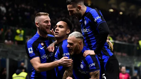 Festejo de gol de Inter.