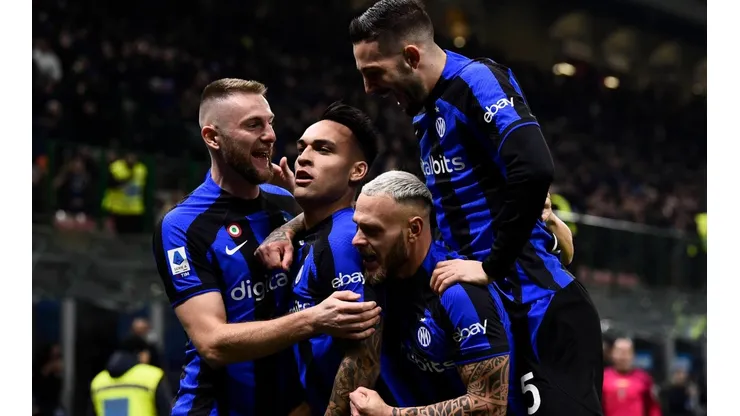 Festejo de gol de Inter.