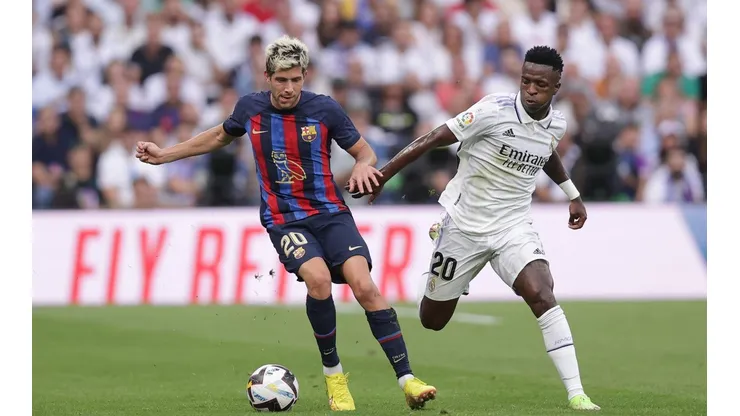 Sergi Roberto y Vinícius Júnior.