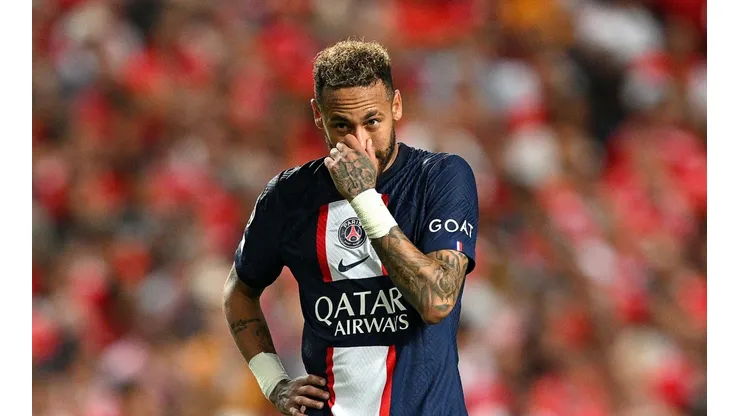 Neymar vio la roja en su regreso a PSG.