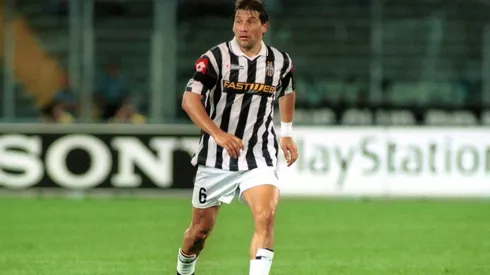 Fabián O'Neill, en su paso por Juventus.