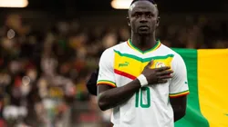 Sadio Mané estuvo atento al partido de Senegal.