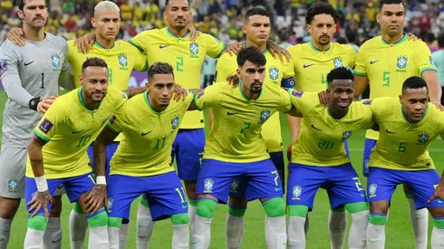 Así fue el equipo con el que Brasil debutó ante Serbia.