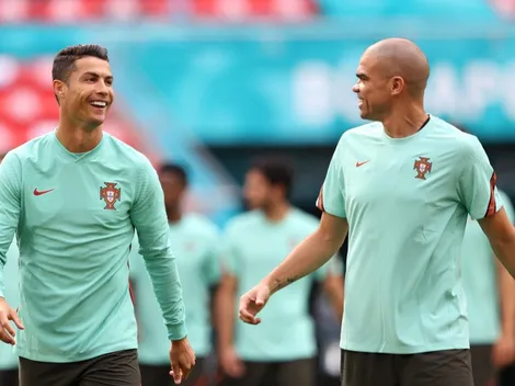 VIDEO | CR7 dibujó a Pepe y tuvo un ataque de risa el mostrarle el resultado