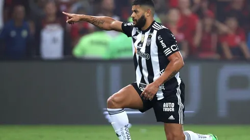Hulk en juego con Atlético Mineiro.