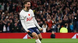 Bentancur metió los dos goles del triunfo de Tottenham ante Leeds.