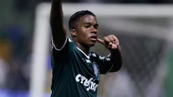 Endrick en festejo con Palmeiras.