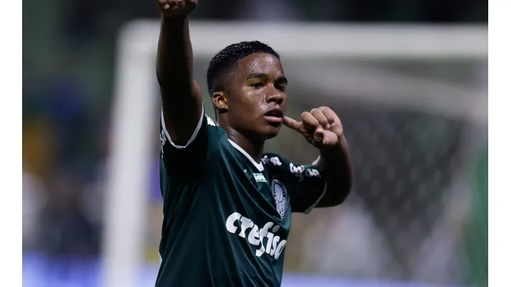 Endrick en festejo con Palmeiras.