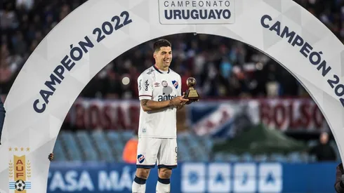 Luis Suárez colaboró con otra estrella para Nacional.