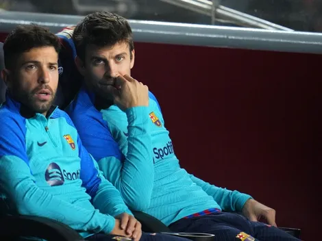Barcelona negocia las salidas de Piqué y Alba
