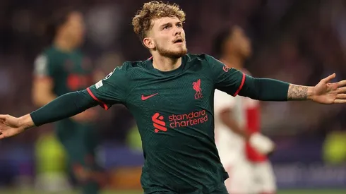 Liverpool en festejo de gol.