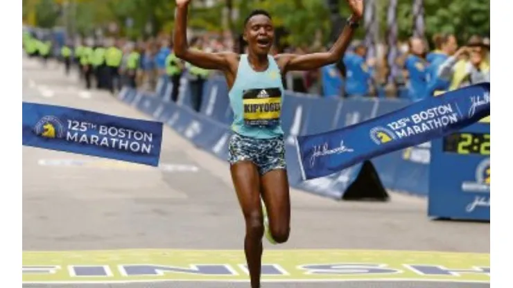 Tres atletas de Kenia suspendidos por doping
