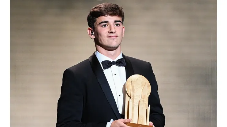 Gavi se quedó con el Trofeo Kopa en la gala del Balón de Oro