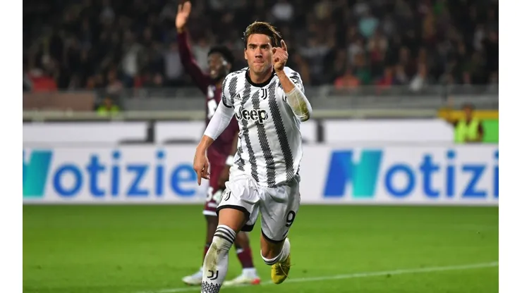 Vlahovic y su festejo tras el gol del triunfo para Juventus.