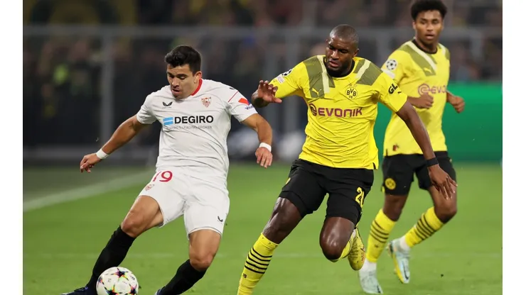 Acuña, protagonista con Sevilla ente Borussia Dortmund.