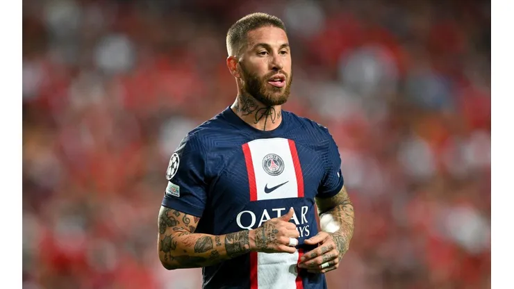 Sergio Ramos en acción con PSG.