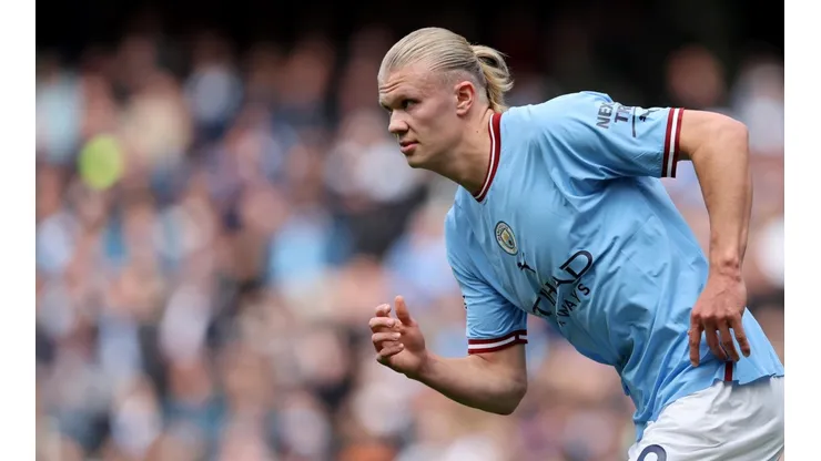Acción de juego de Haaland con Manchester City.