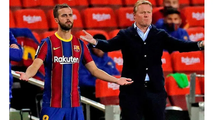 Miralem Pjanic en acción con el Barcelona de Koeman.