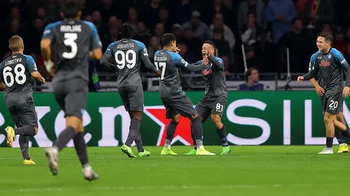 Triunfo de Napoli sobre Ajax