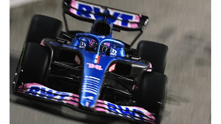Fernando Alonso abandonó en el GP de Singapur de la F1 2022