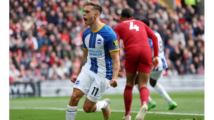 Trossard y su hat-trick en Anfield