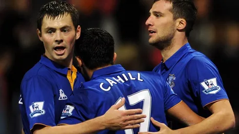 Diniyar Bilyaletdinov (izquierda) con Everton.