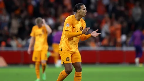 Van Dijk le dio la victoria a Países Bajos.
