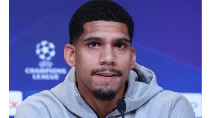 Ronald Araújo y una lesión que lo deja al límite de cara a Qatar 2022.