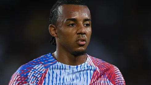 Jules Koundé preocupa a todo Barcelona.