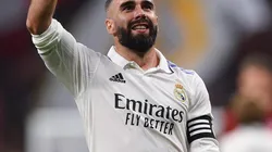 Dani Carvajal y el patrocinador Fly Emirates.