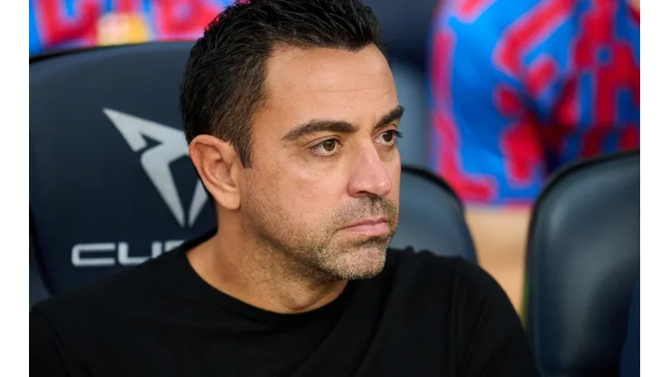 Xavi tomó una contundente decisión con un futbolista del Barça.