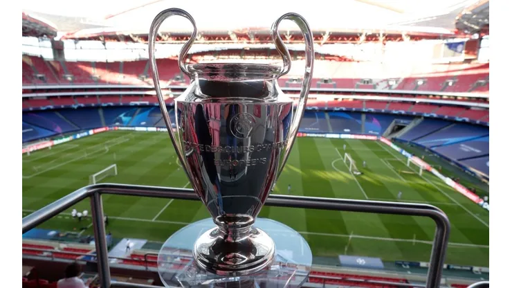 Trofeo de la UEFA Champions League.