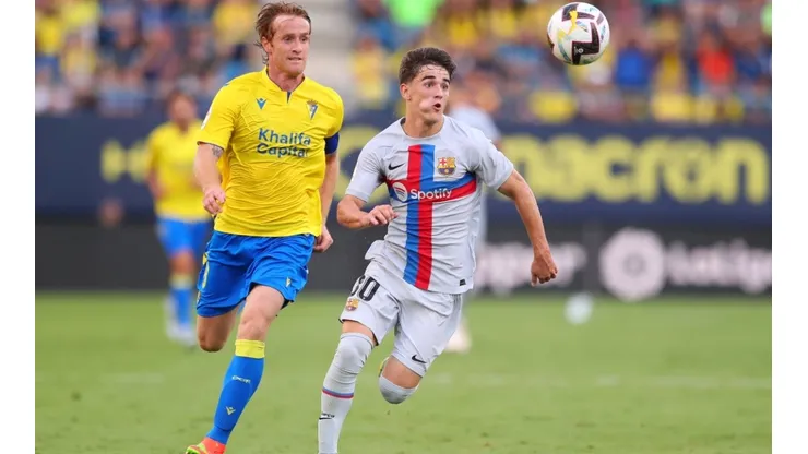 Gavi tendrá nuevo dorsal tras firmar nuevo contrato con Barcelona.