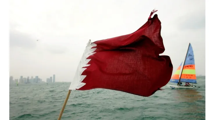 ¿Qué simboliza la bandera de Qatar?