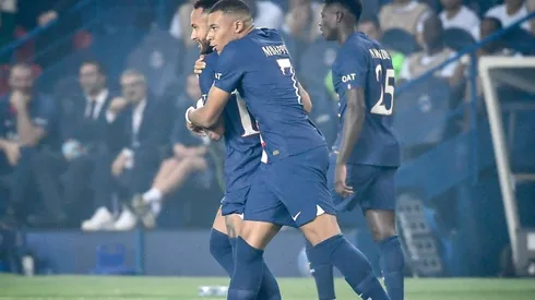 Mbappé anotó doblete para la victoria de PSG.