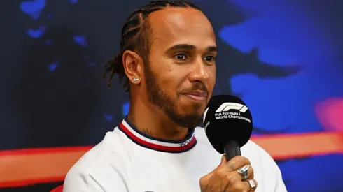 Lewis Hamilton habló de los rumores que lo involucran con una posible compra de Manchester United.