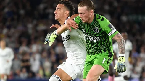 Forcejeo con Pickford y con Moreno.