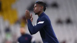 Paul Pogba vuelve a ser manchado por su hermano Mathias.