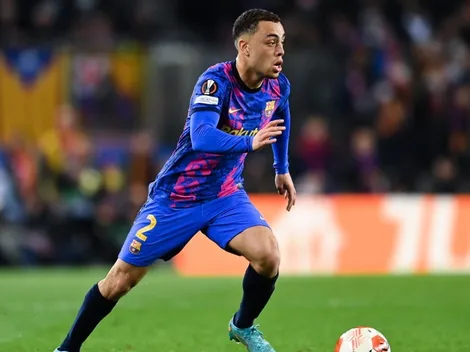 ¿Se va? El posible intercambio que aleja a Sergiño Dest de Barcelona