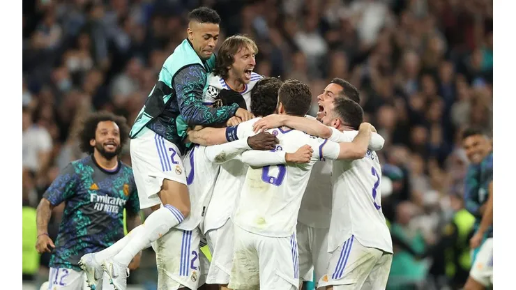 Festejo de gol de Real Madrid con el jugador involucrado.