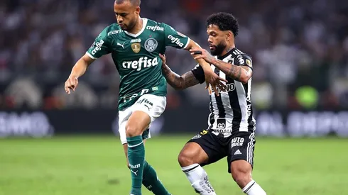 Palmeiras y Mineiro en acción.