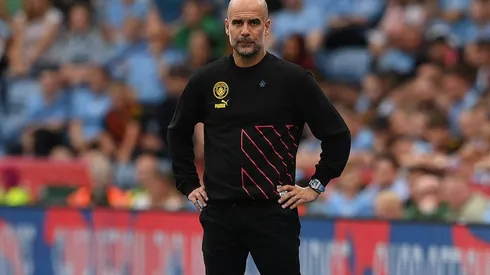 Guardiola en dirección de City.